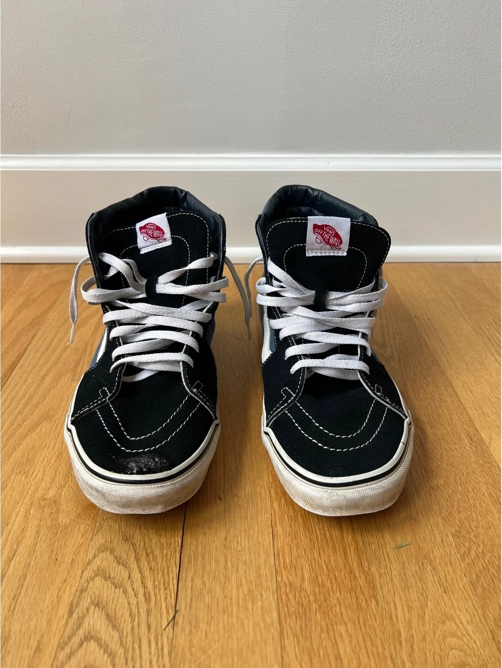 Vans Sk8-Hi Black Navy Blue High Top Skate Shoes Men’s Size 11 Damaged Toe